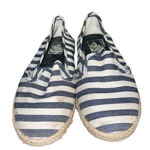 Vans fabric and fiber slip-on shoes in blue and white stripes size 7